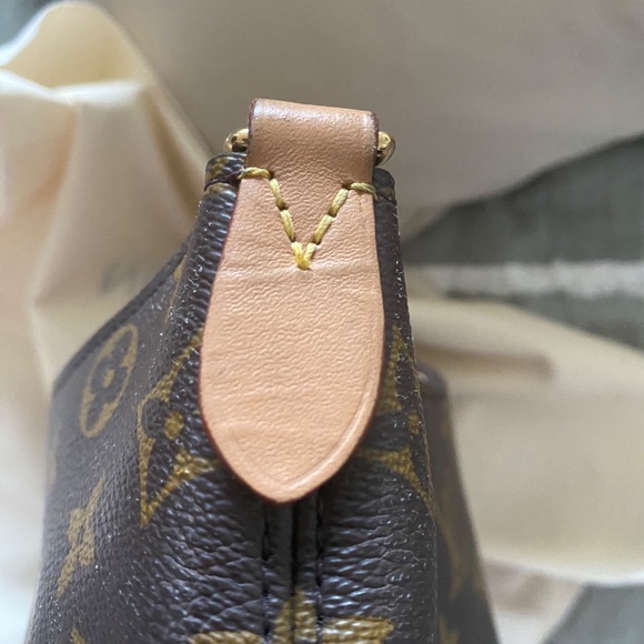 Louis Vuitton Boulougne - Picture 7 of 7